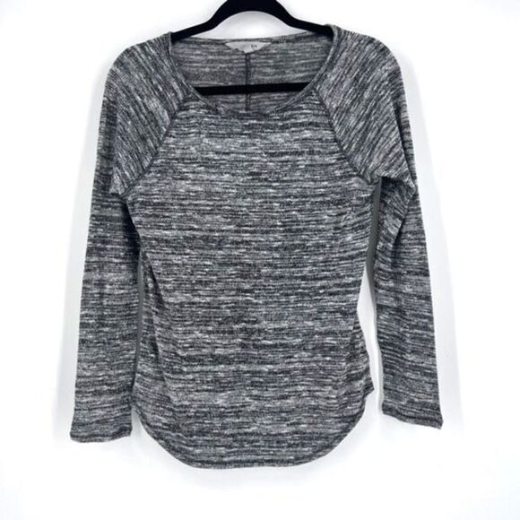 Athleta Women's Metallic Sweater Round Neck Thumbhole Long Sleeve Top Gray XS - Picture 1 of 8